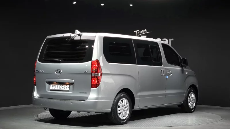 Hyundai Grand Starex