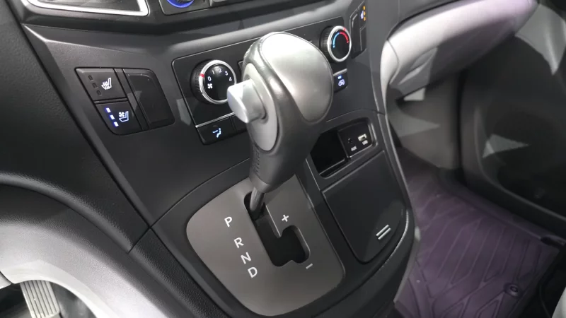 Hyundai Grand Starex