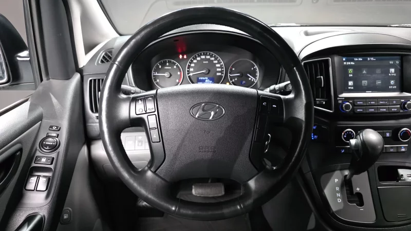 Hyundai Grand Starex