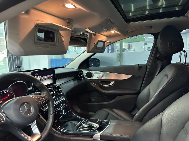 Mercedes-Benz C-Class