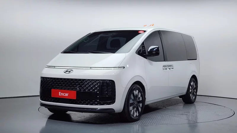 Hyundai Staria