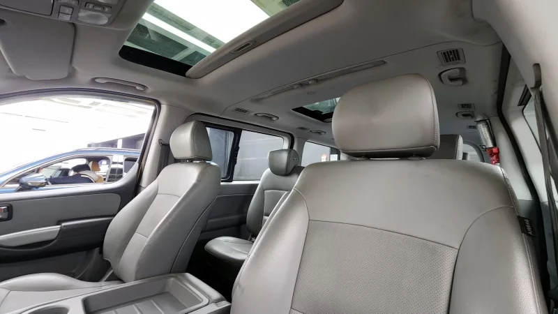 Hyundai Starex