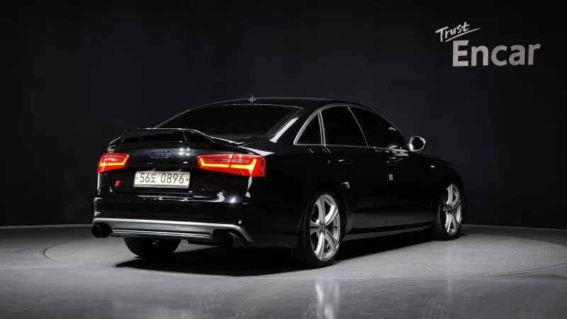 Audi S6