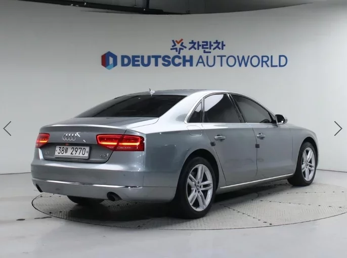 Audi A8