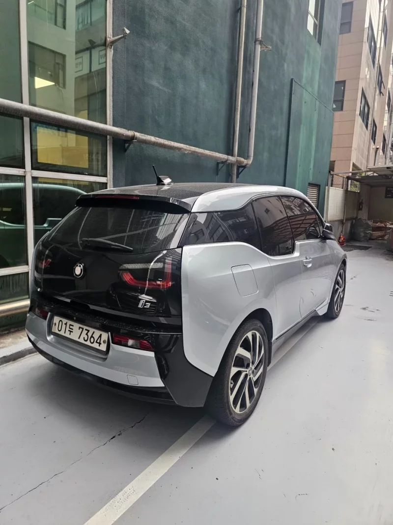 BMW i3
