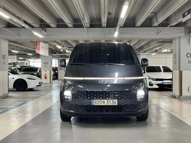 Hyundai Staria