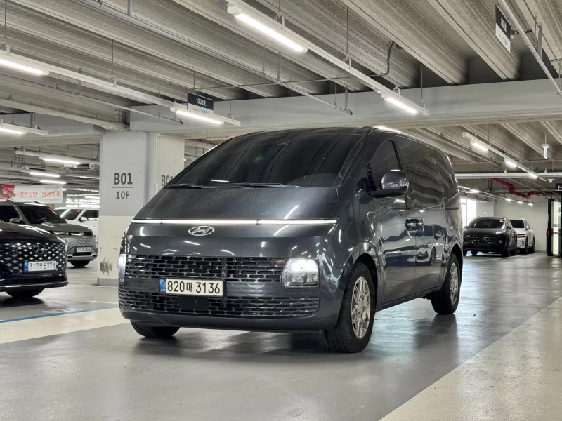 Hyundai Staria