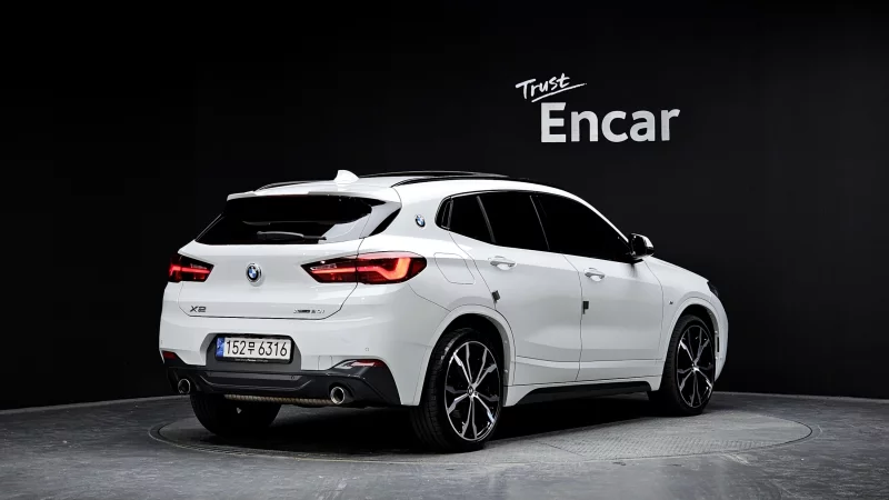 BMW X2