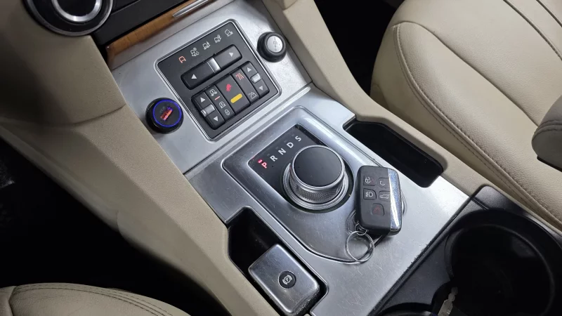 Land Rover DISCOVERY