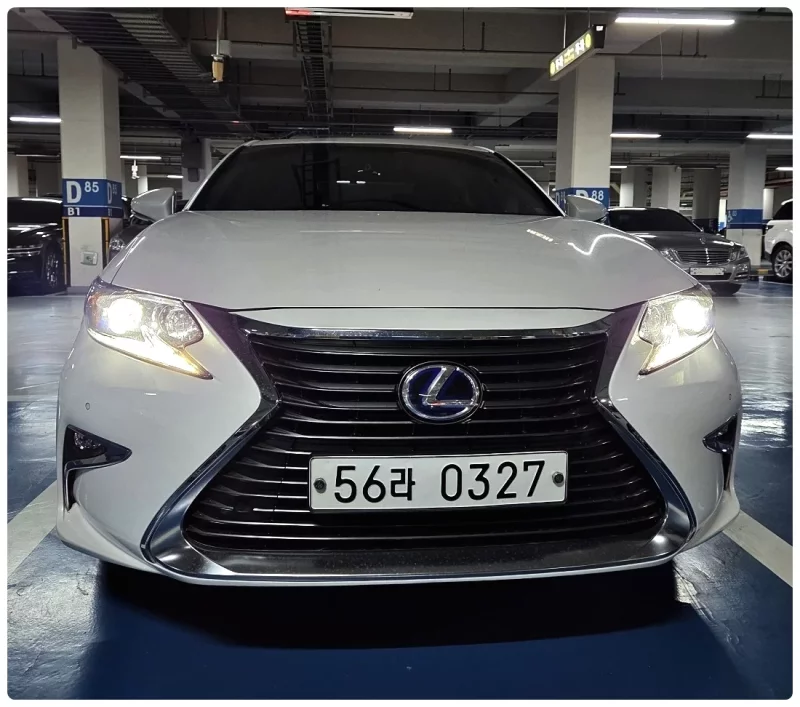 Lexus ES300h
