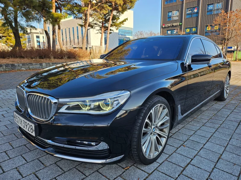 BMW 7-Series
