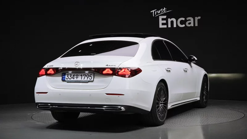 Mercedes-Benz E-Class