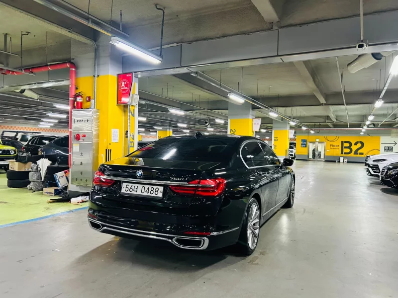 BMW 7-Series