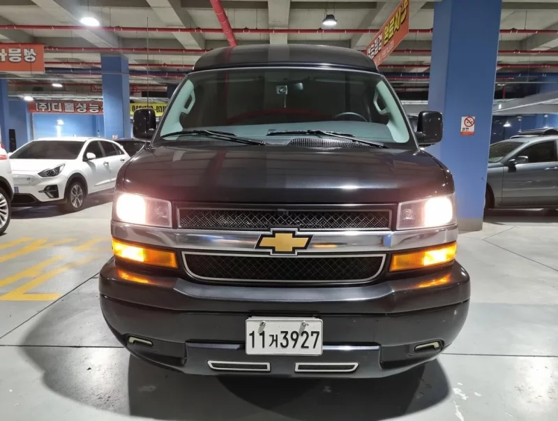 Chevrolet Express Van