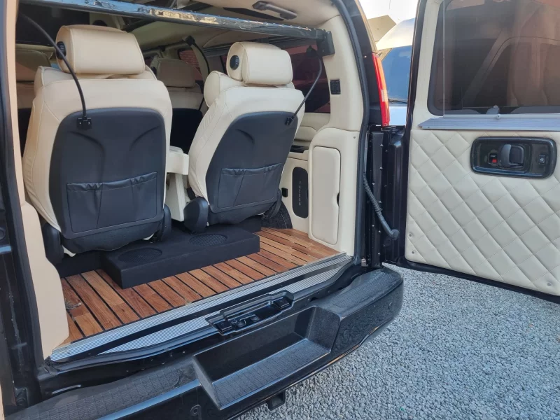 Chevrolet Express Van