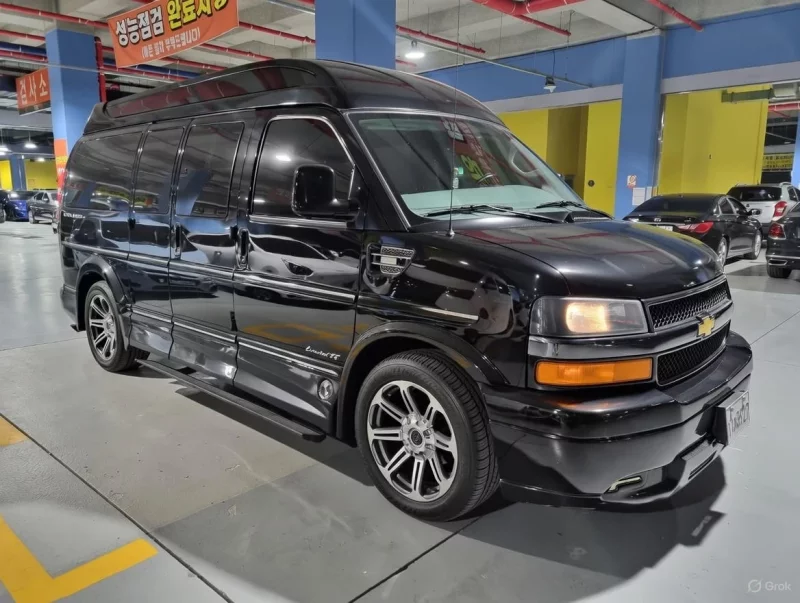 Chevrolet Express Van