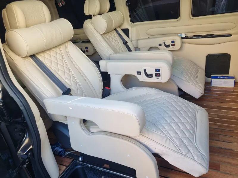 Chevrolet Express Van