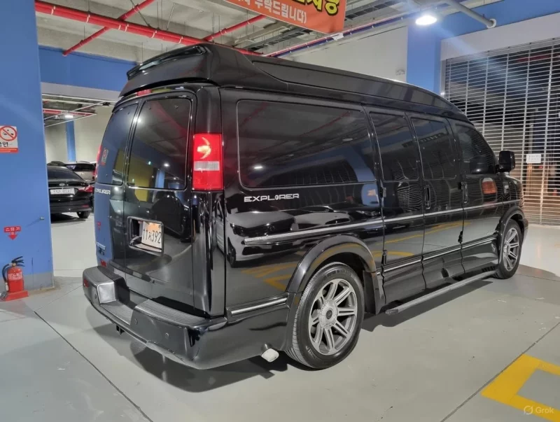 Chevrolet Express Van