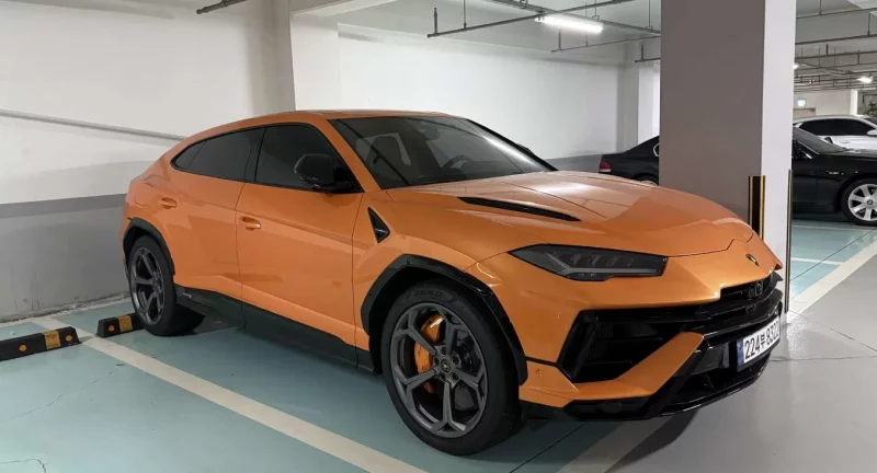 Lamborghini URUS