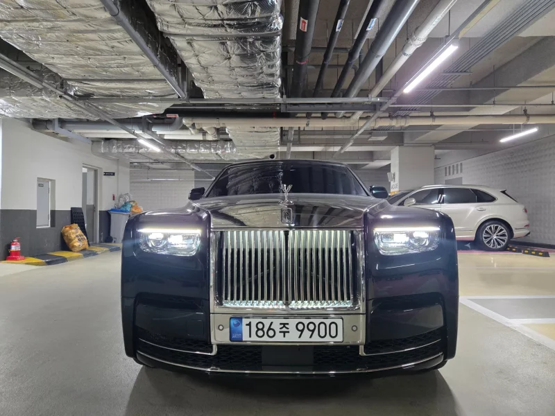 Rolls-Royce PHANTOM