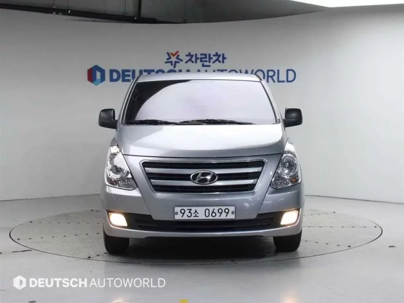 Hyundai Starex
