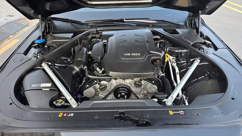 Genesis EQ900