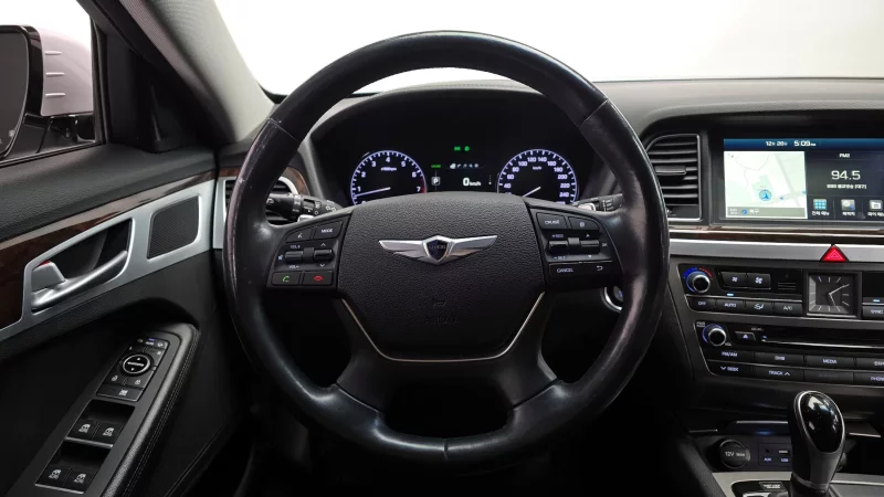 Hyundai Genesis