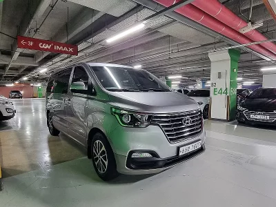 Hyundai Starex