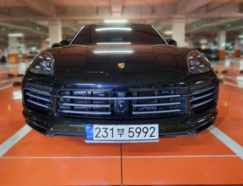 Porsche CAYENNE
