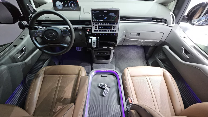 Hyundai Staria
