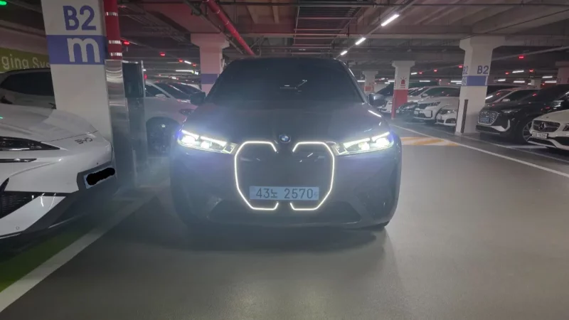 BMW iX