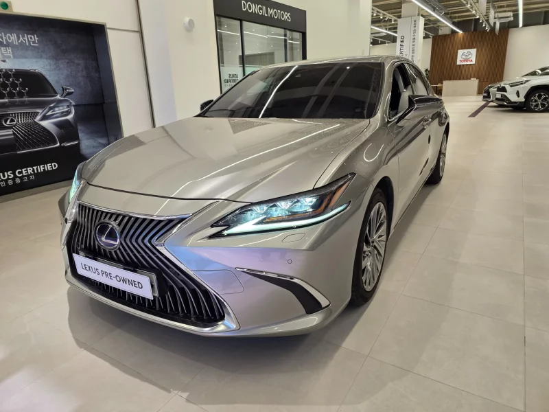 Lexus ES300h