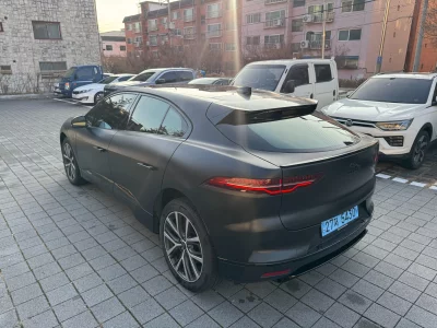 Jaguar I-PACE