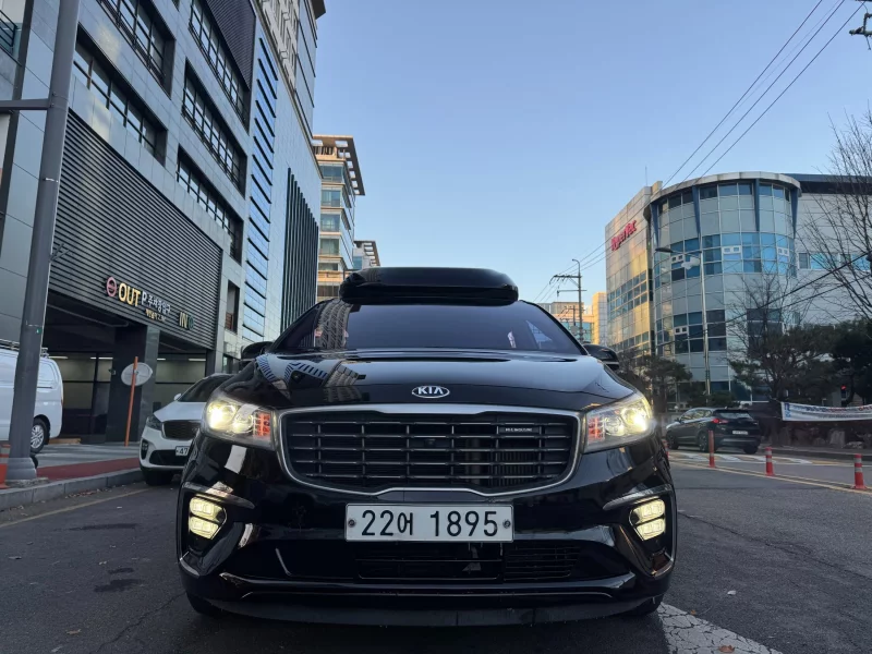 Kia Carnival
