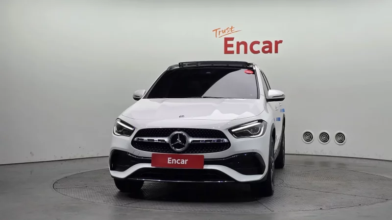 Mercedes-Benz GLA-Class