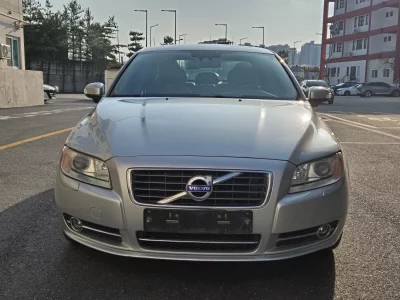 Volvo S80