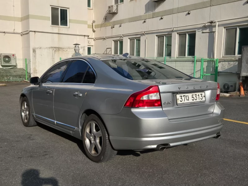 Volvo S80