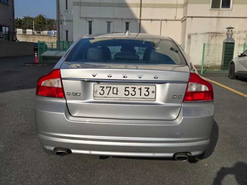 Volvo S80