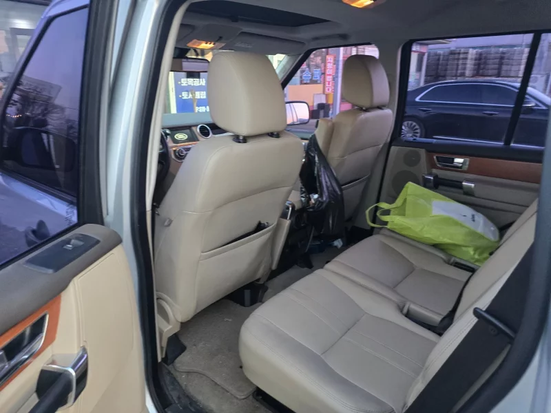 Land Rover DISCOVERY