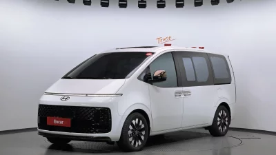Hyundai Staria