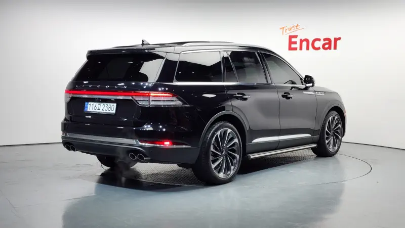 Lincoln Aviator