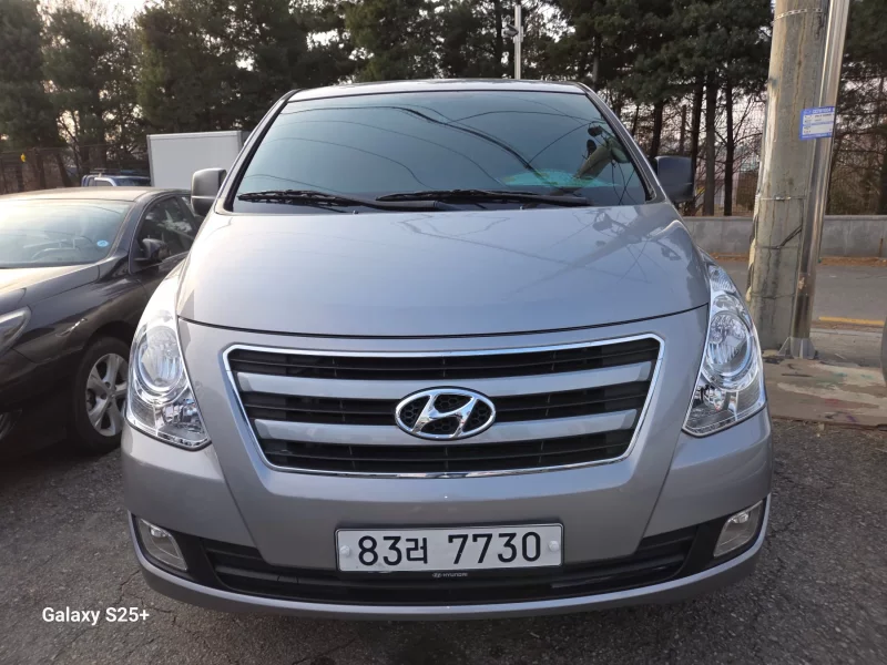 Hyundai Starex