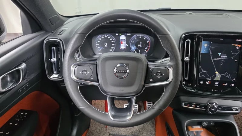 Volvo XC40