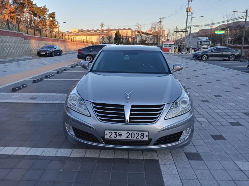 Hyundai Equus