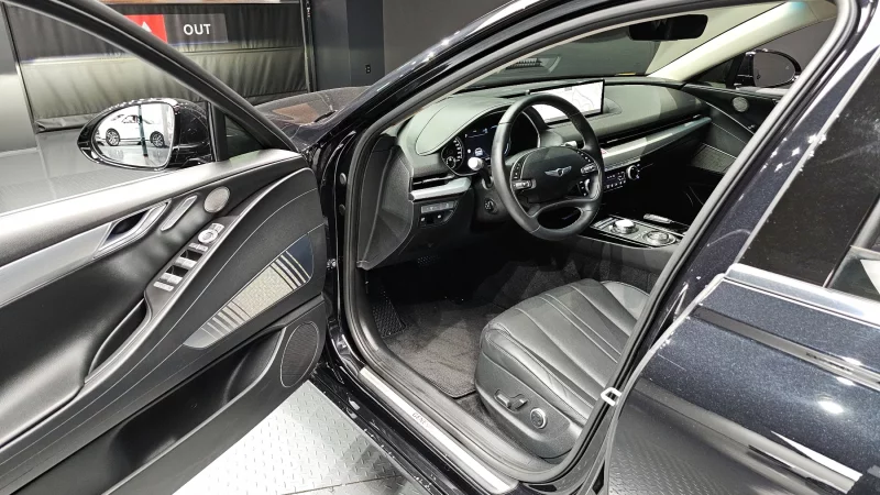 Genesis Electrified G80