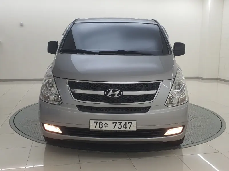 Hyundai Grand Starex