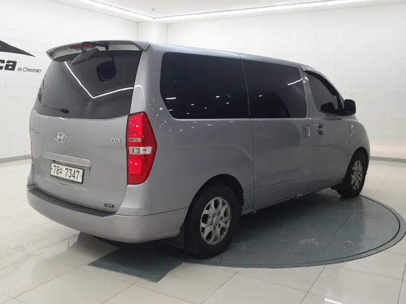 Hyundai Grand Starex
