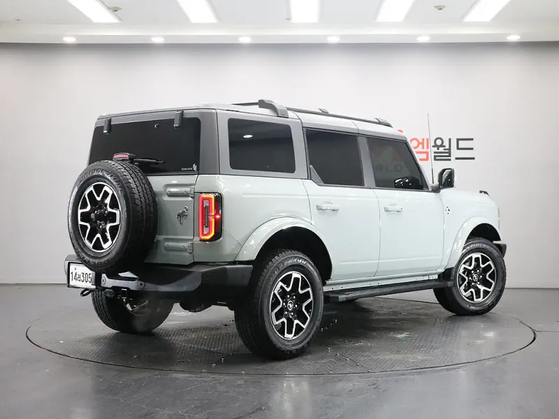Ford Bronco