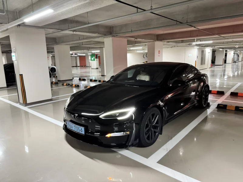 Tesla MODEL S