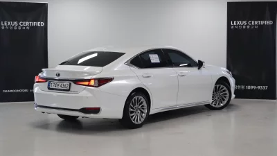 Lexus ES300h